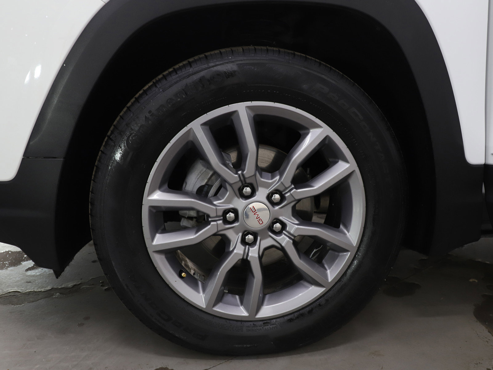 Used 2024 GMC Terrain SLT image 31