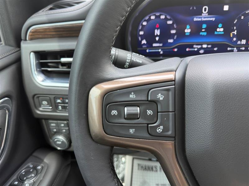 Used 2023 Chevrolet Suburban High Country w/ Premium Package 2 AWD/4WD image 28