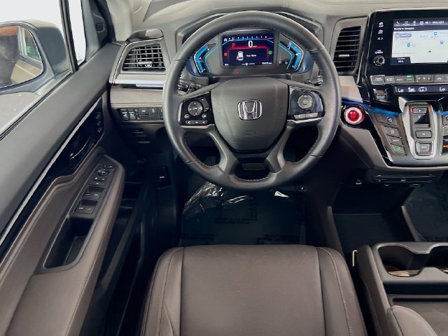 Used 2023 Honda Odyssey Touring image 22