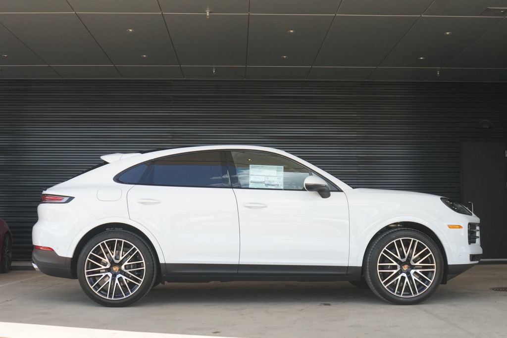 New 2026 Porsche Cayenne Coupe AWD/4WD image 8