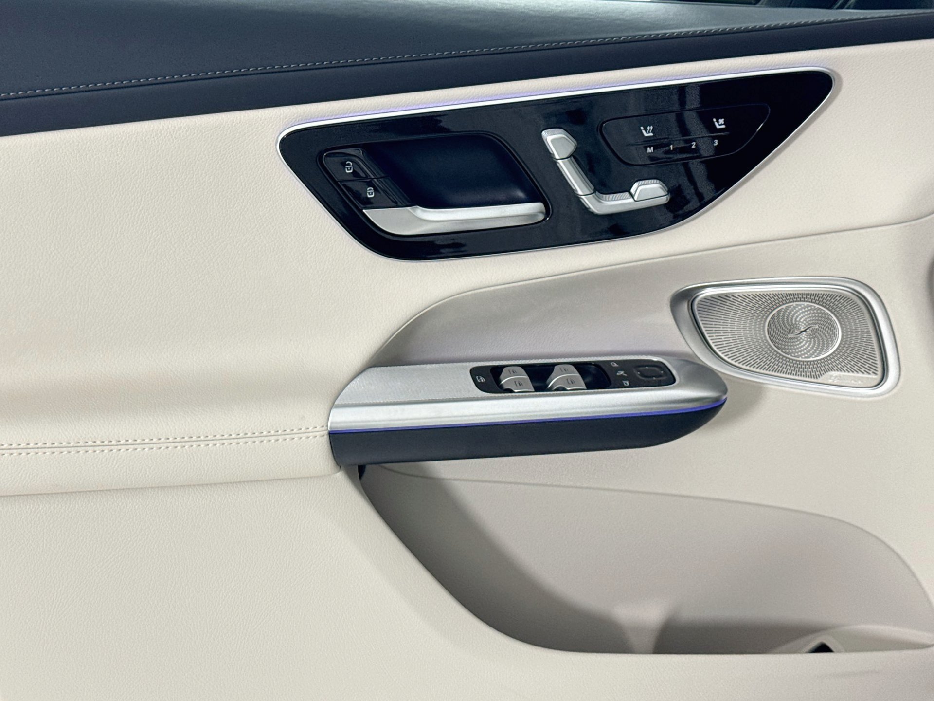 New 2027 Mercedes-Benz GLC 300 image 19