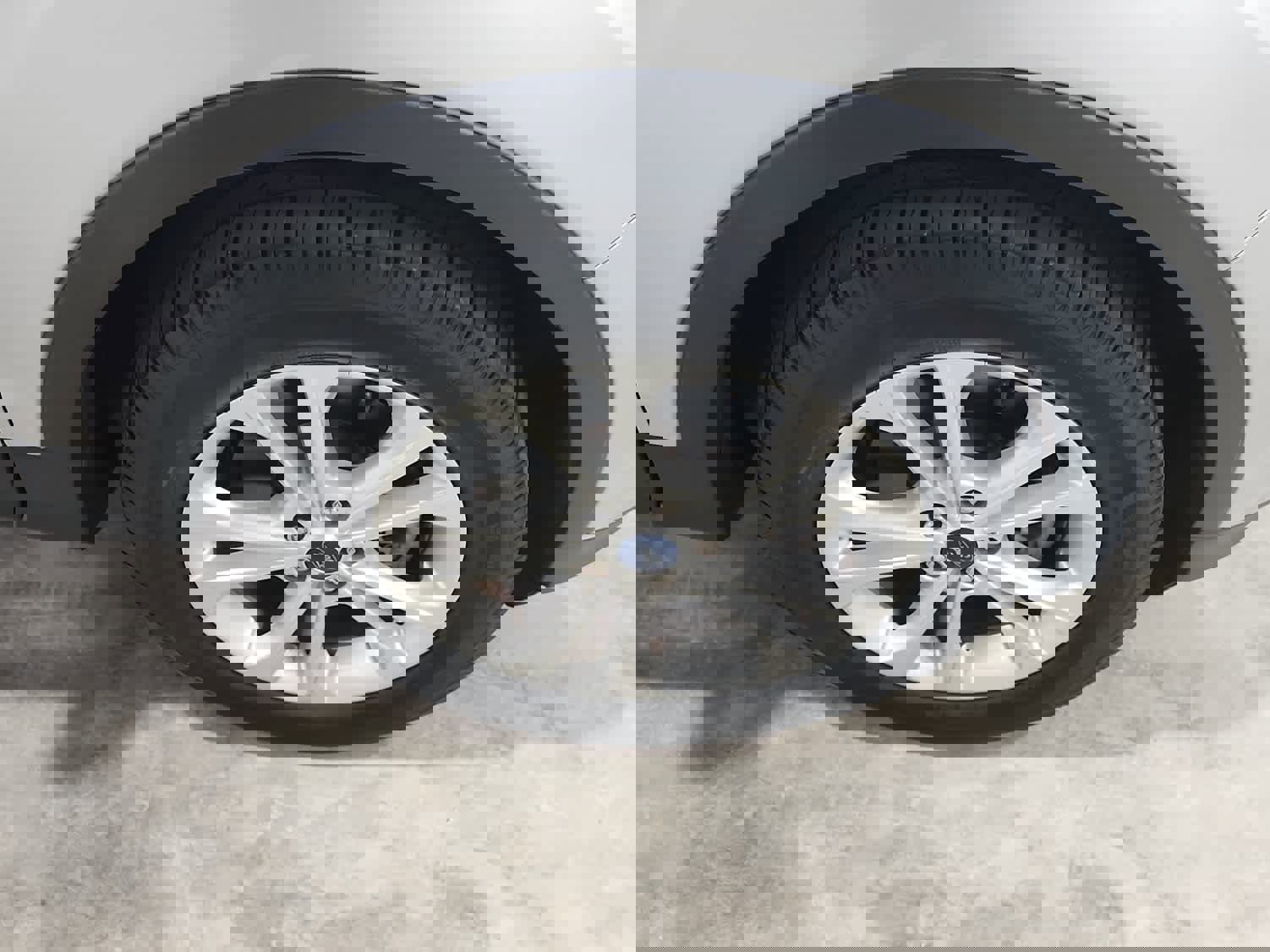 Used 2019 Ford Escape SE image 15