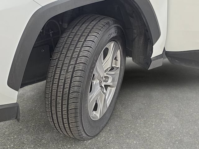 Certified 2024 Toyota RAV4 XLE FWD image 28