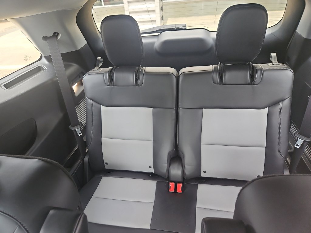 Used 2022 Ford Explorer XLT w/ Equipment Group 202A RWD image 21