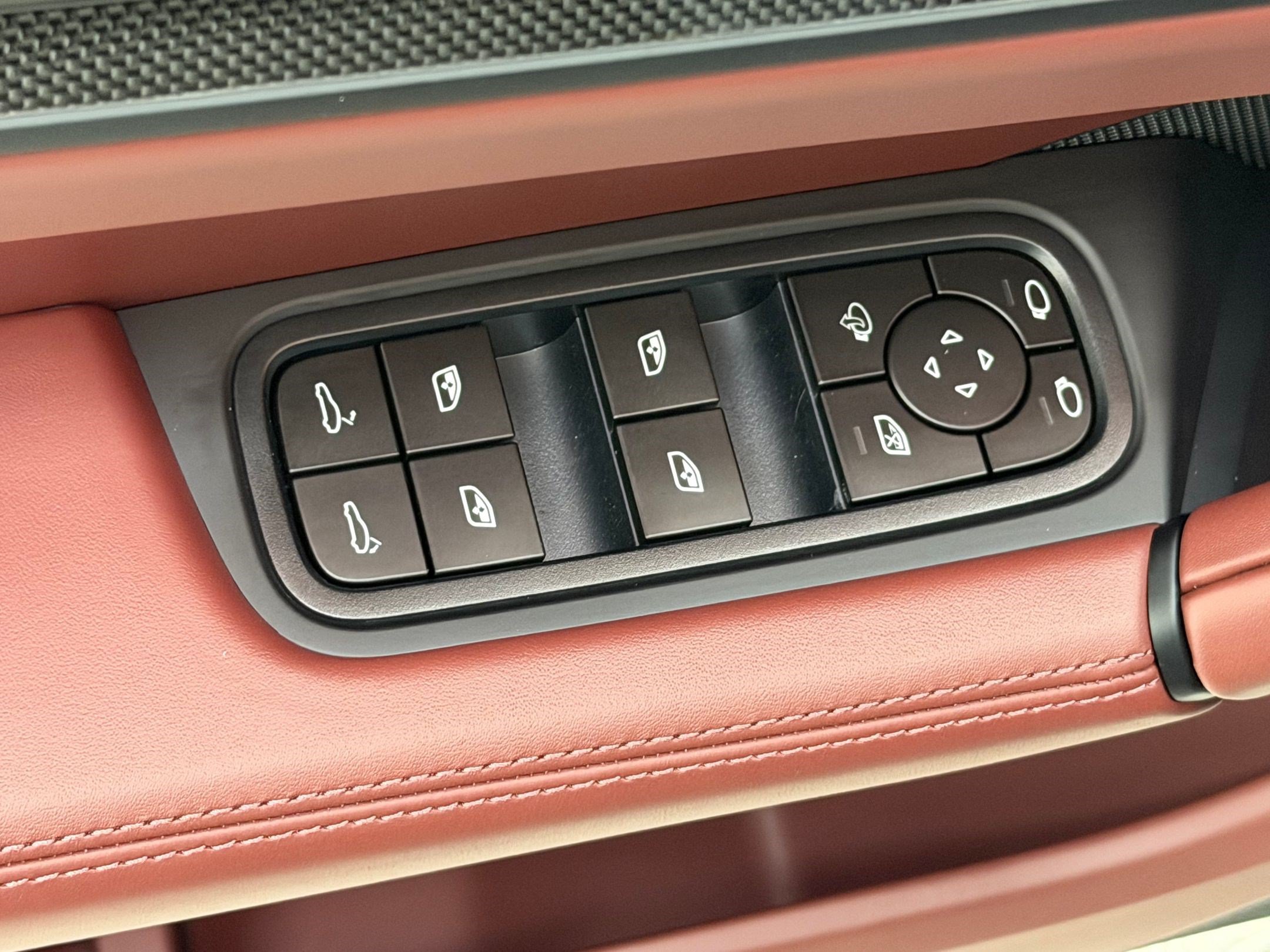 New 2026 Porsche Cayenne GTS AWD/4WD image 15