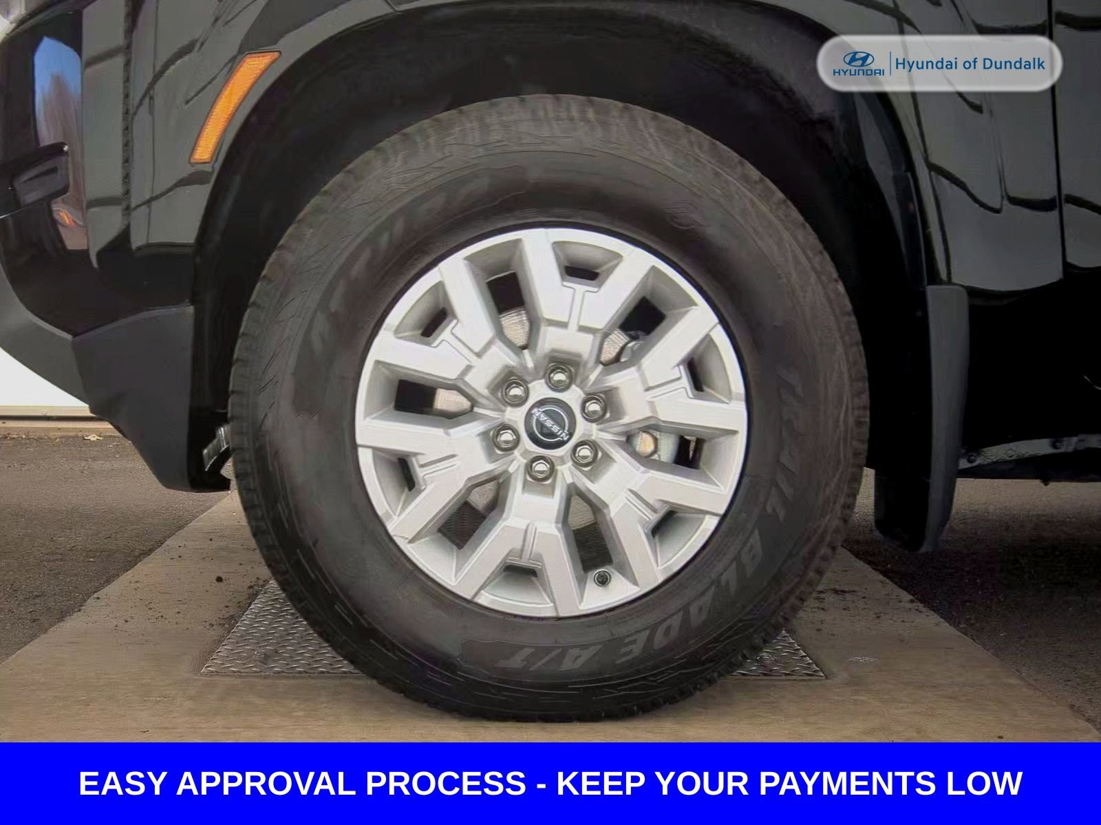 Used 2022 Nissan Frontier SV w/ Technology Package image 16