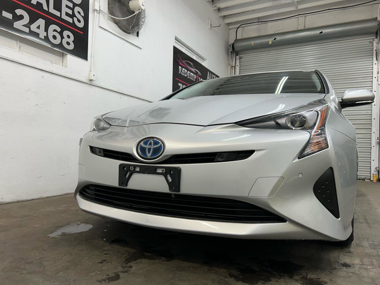Used 2018 Toyota Prius Two w/ Prius Two Safety Plus Package FWD image 9
