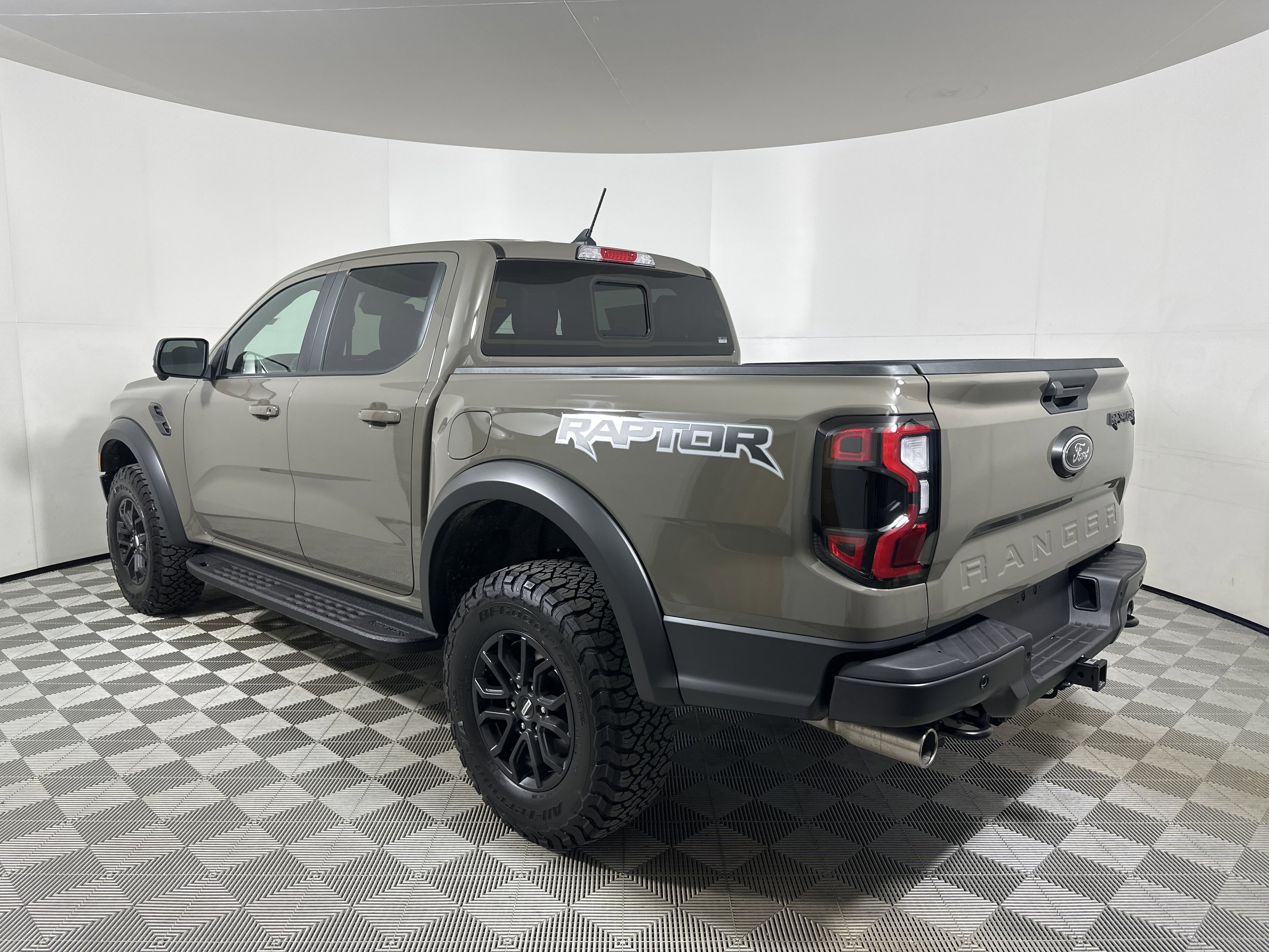 Used 2025 Ford Ranger Raptor image 5