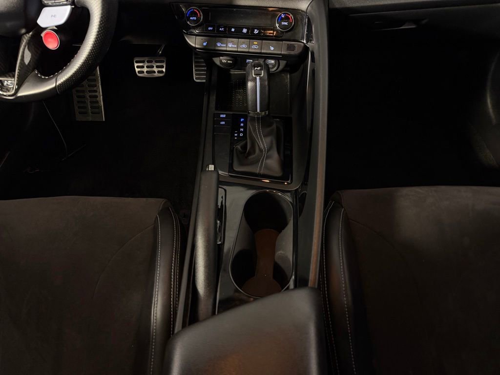 Used 2022 Hyundai Elantra N FWD image 17