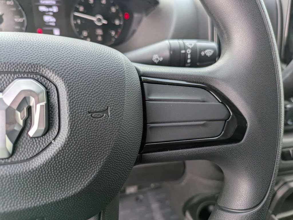 Used 2024 RAM ProMaster 2500 image 23