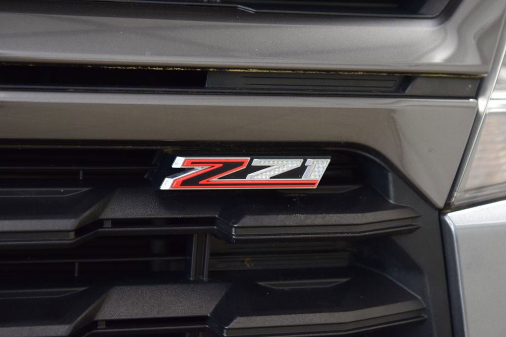Used 2021 Chevrolet Colorado Z71 w/ Safety Package AWD/4WD image 16