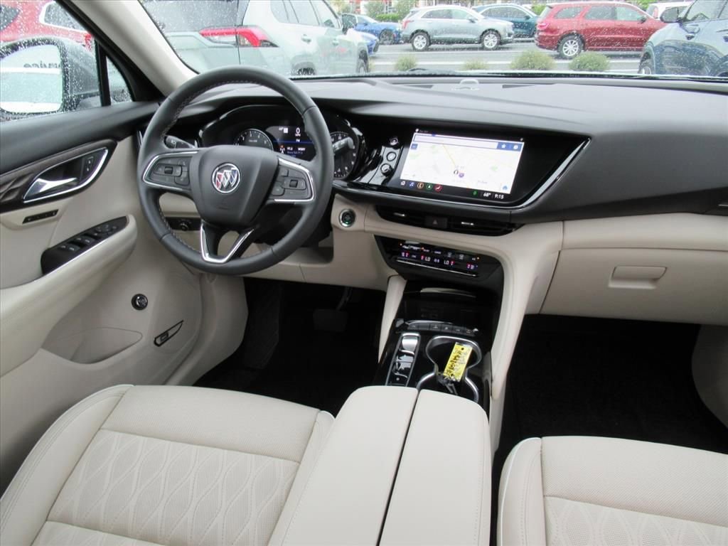 Used 2023 Buick Envision Avenir image 13