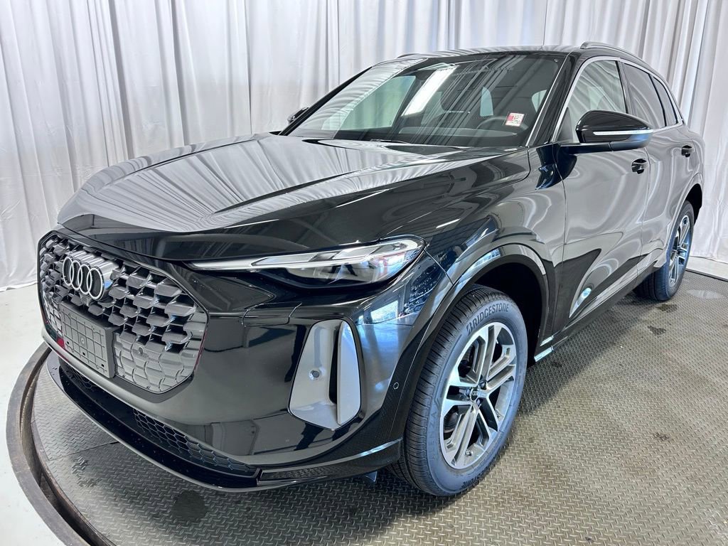 Used 2025 Audi Q5 Premium w/ Convenience Package image 25