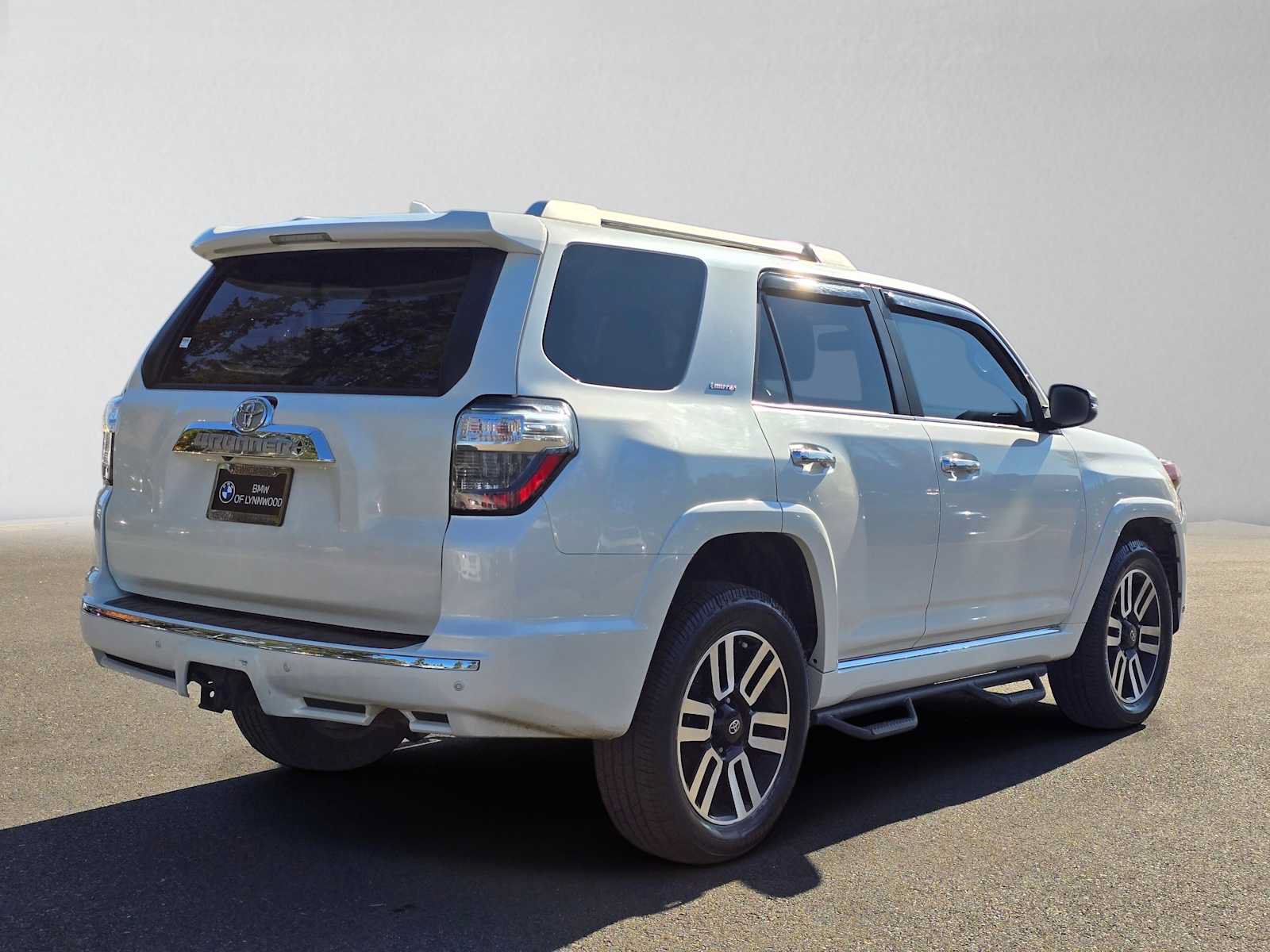 Used 2019 Toyota 4Runner Limited AWD/4WD image 3