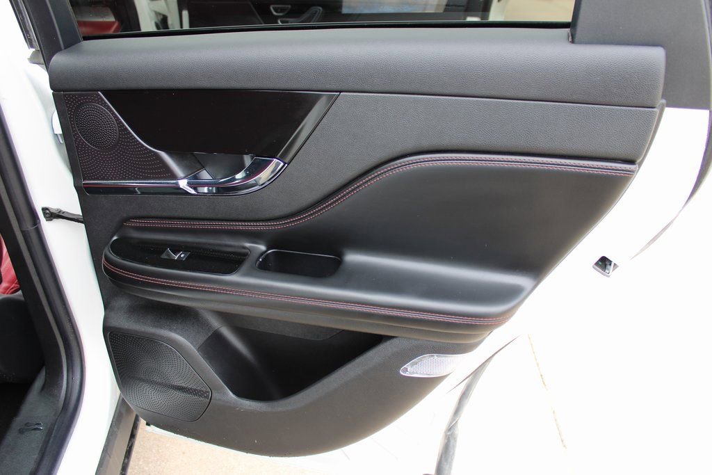 Used 2024 Lincoln Corsair Reserve w/ Equipment Group 201A image 46