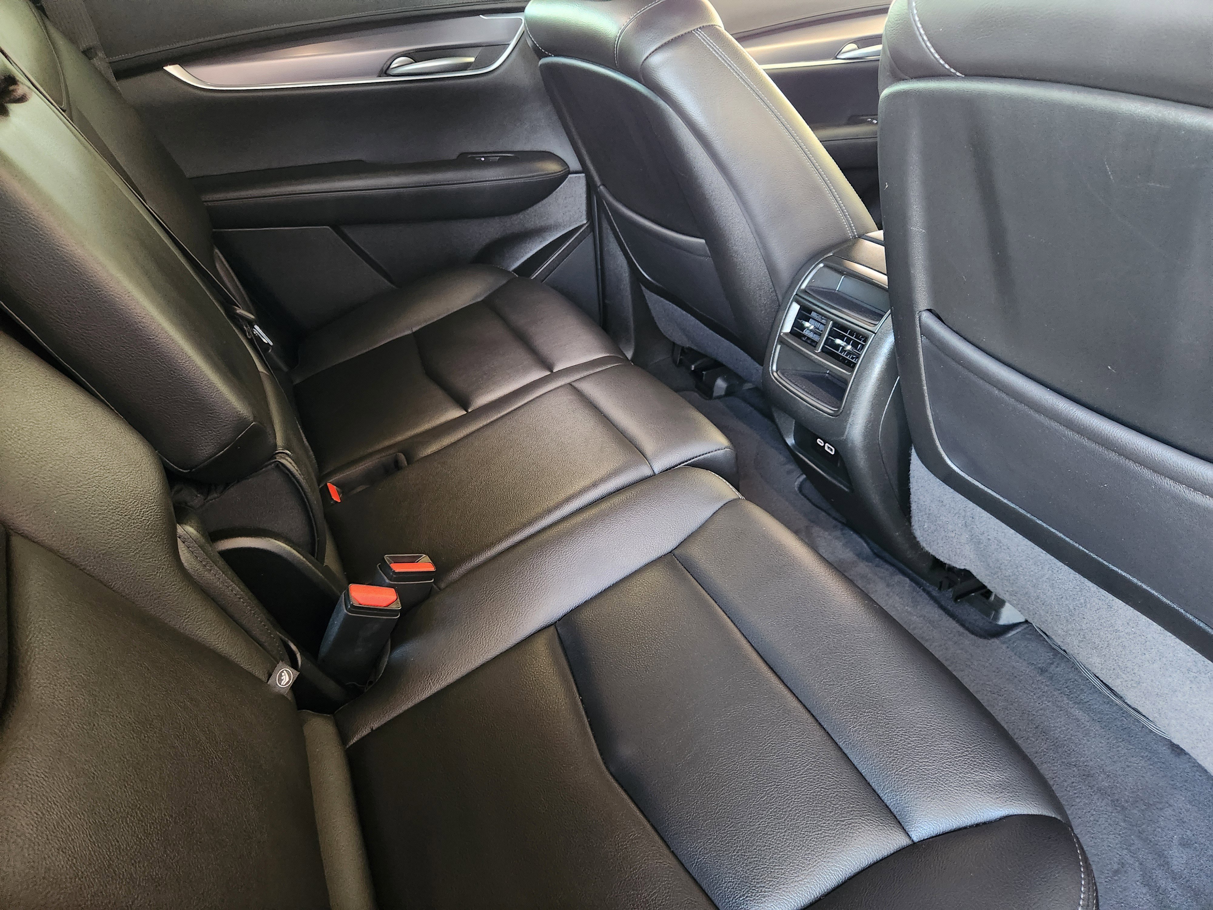 Used 2024 Cadillac XT5 Luxury image 34