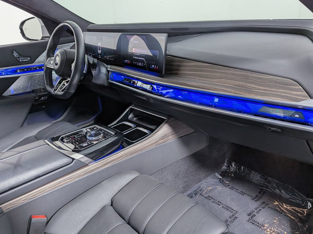 Certified 2024 BMW 760i xDrive AWD/4WD image 43