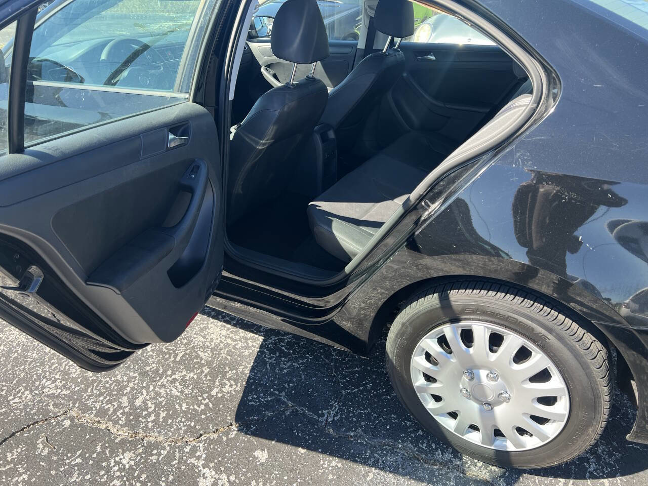 Used 2011 Volkswagen Jetta SE image 10