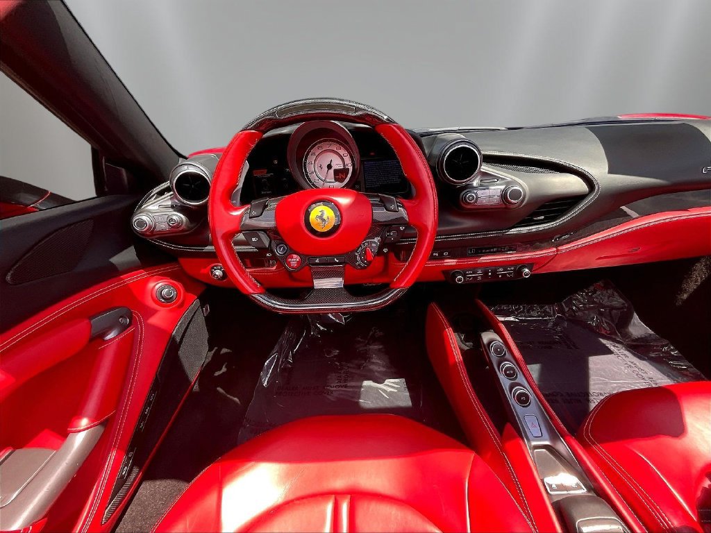 Used 2022 Ferrari F8 Tributo RWD image 8