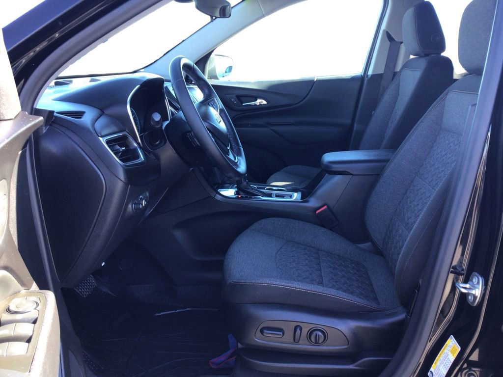 Used 2024 Chevrolet Equinox LT w/ LPO, Floor Liner Package image 9