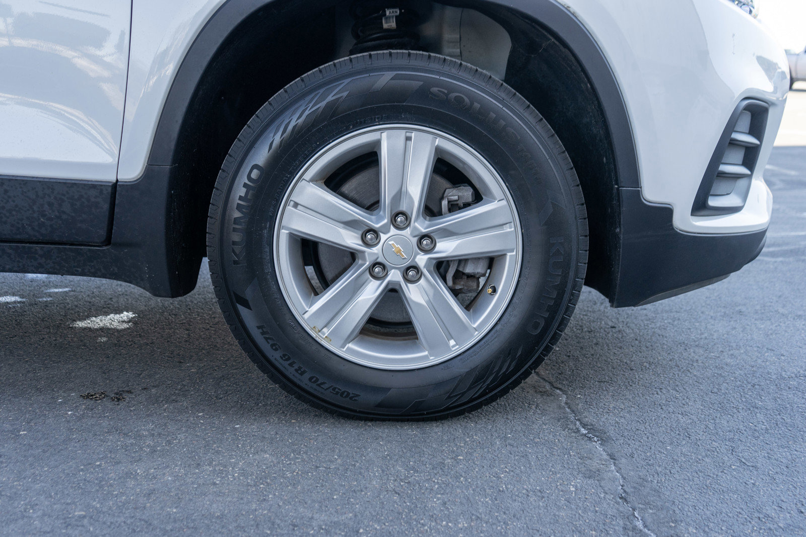 Used 2022 Chevrolet Trax LS w/ Tint and Cruise Package image 10