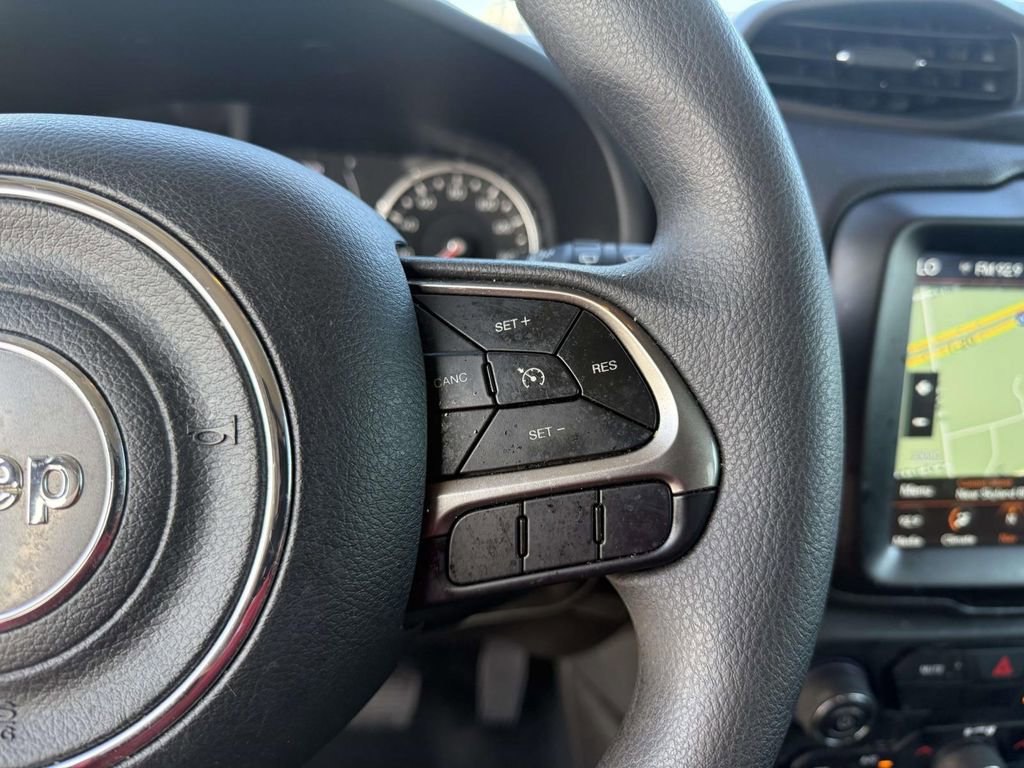 Used 2022 Jeep Renegade Sport w/ Sport Appearance Group image 18