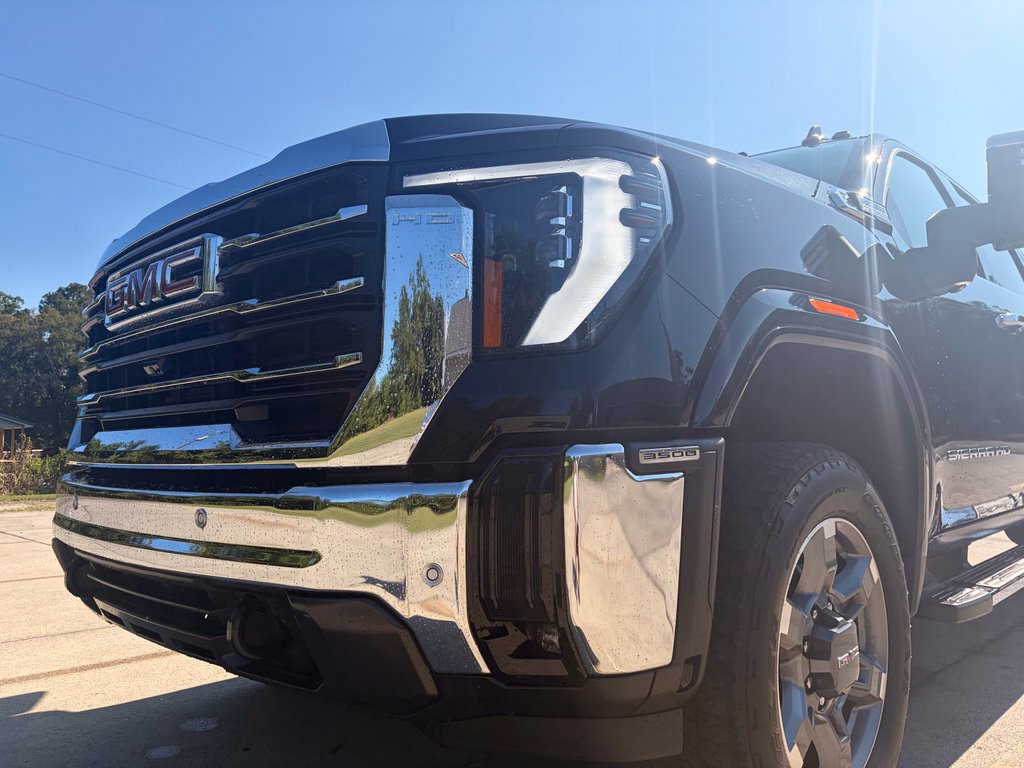Used 2025 GMC Sierra 3500 SLT w/ SLT Premium Package AWD/4WD image 20