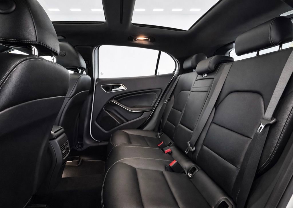 Used 2020 Mercedes-Benz GLA 250 4MATIC image 16