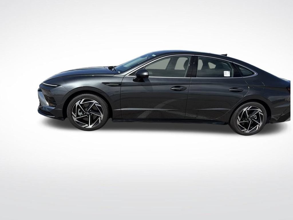 Used 2026 Hyundai Sonata SEL AWD/4WD image 2