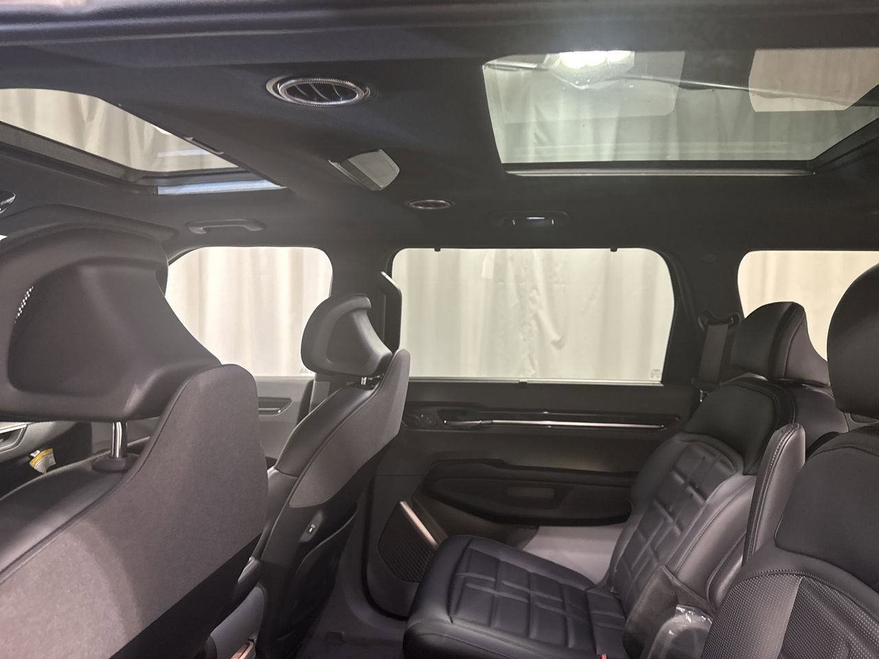 New 2026 Kia EV9 Land w/ Nightfall Edition Package image 27