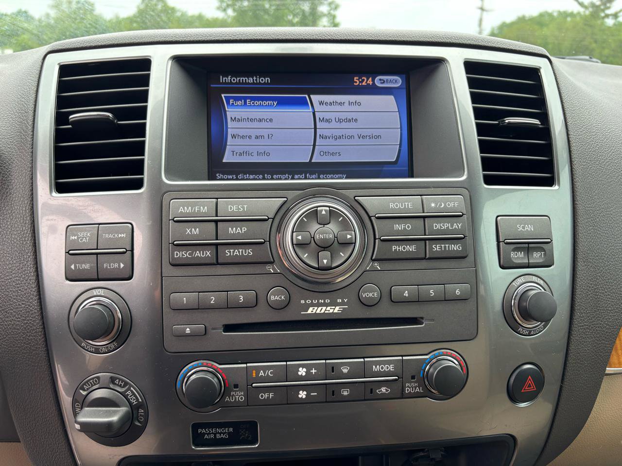 Used 2015 Nissan Armada Platinum w/ Platinum Reserve Package AWD/4WD image 23