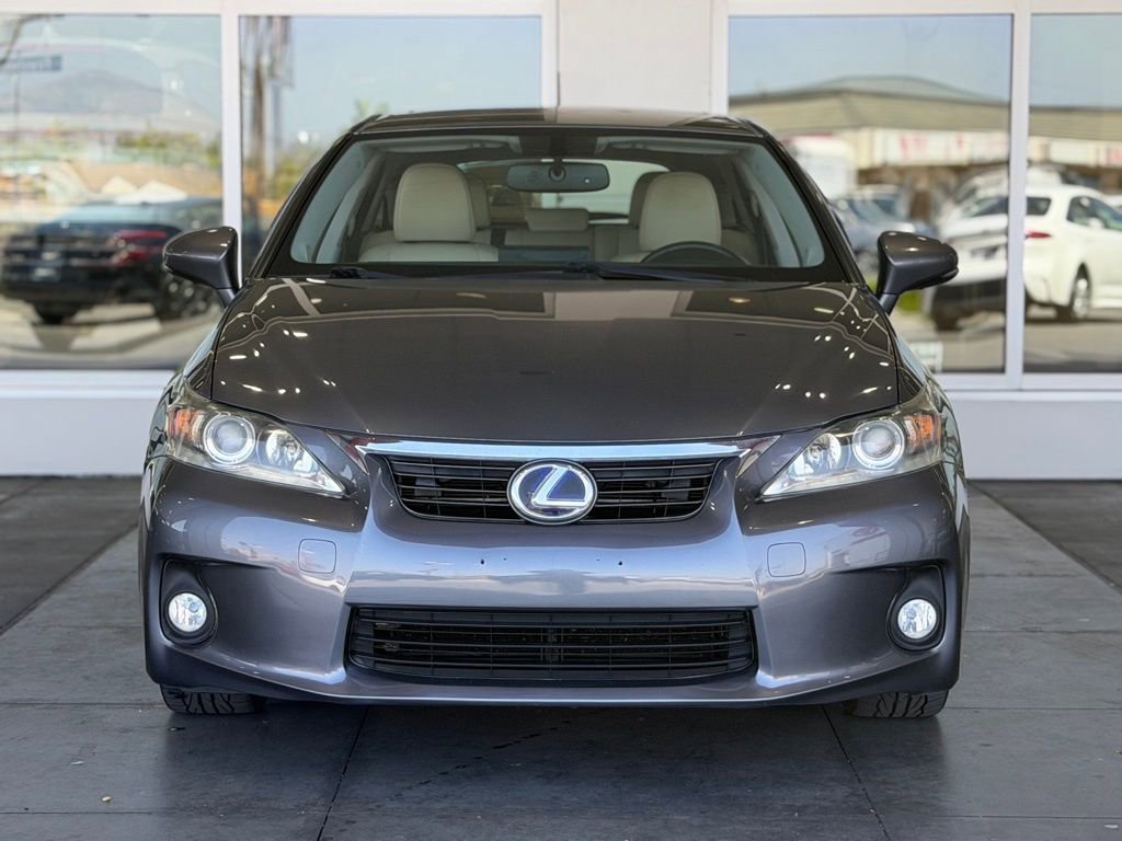 Used 2013 Lexus CT 200h w/ Premium Pkg w/Navigation FWD image 4