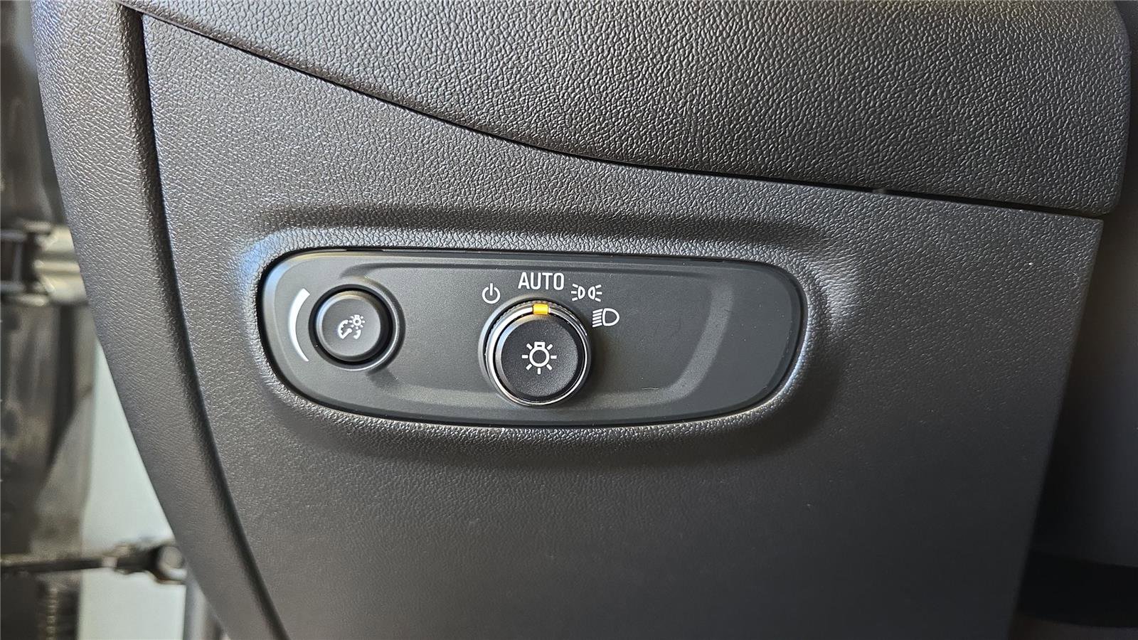 Used 2024 Chevrolet Equinox RS image 22