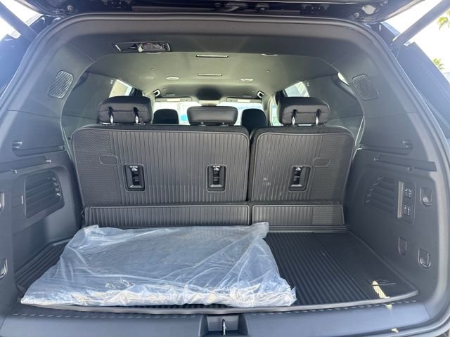 New 2026 Chevrolet Traverse High Country w/ LPO, Floor Liner Package image 10