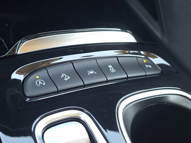 Used 2023 Buick Envision Essence w/ Technology Package I image 39