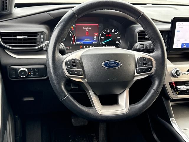 Used 2022 Ford Explorer XLT w/ Equipment Group 202A image 17