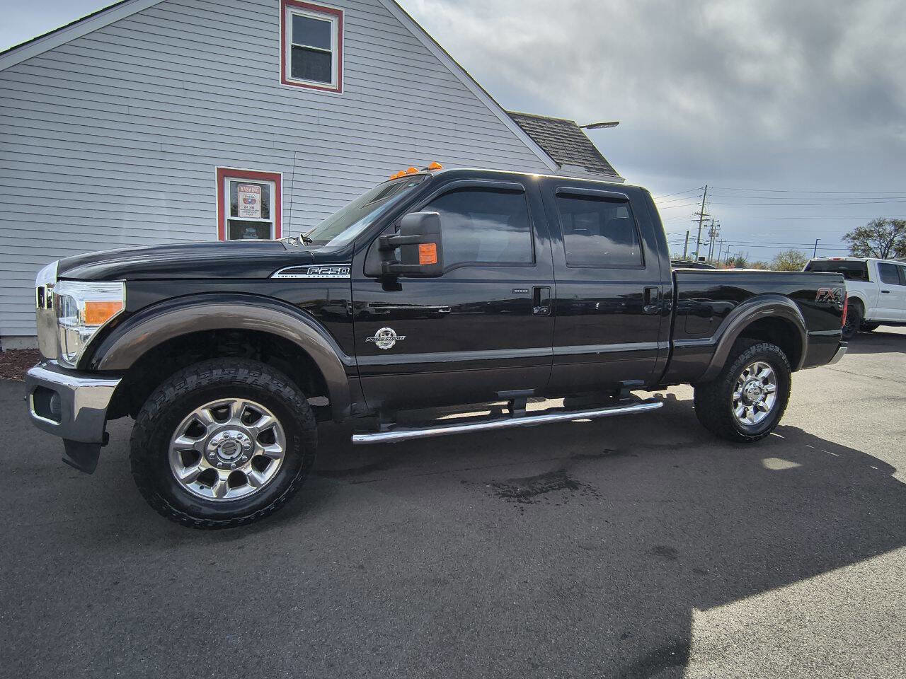 Used 2016 Ford F250 Lariat w/ Lariat Ultimate Package image 1