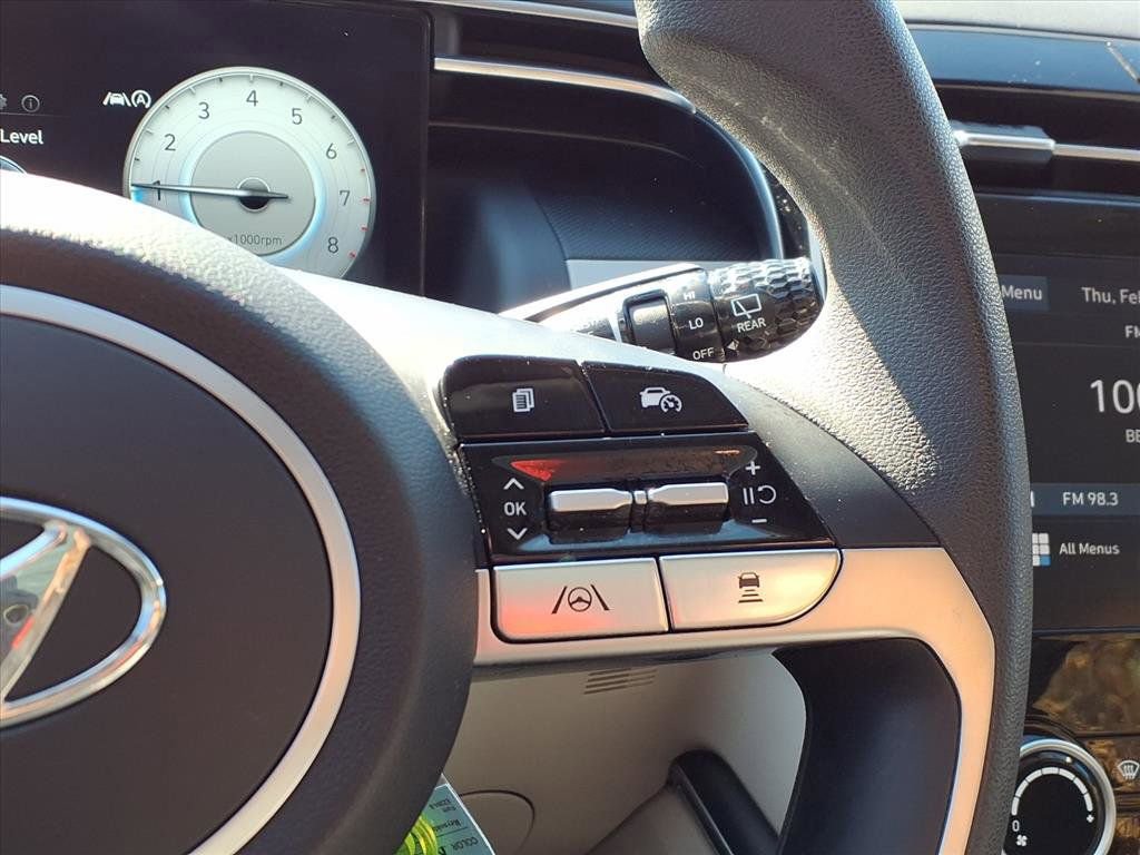 Used 2024 Hyundai Tucson SE image 13