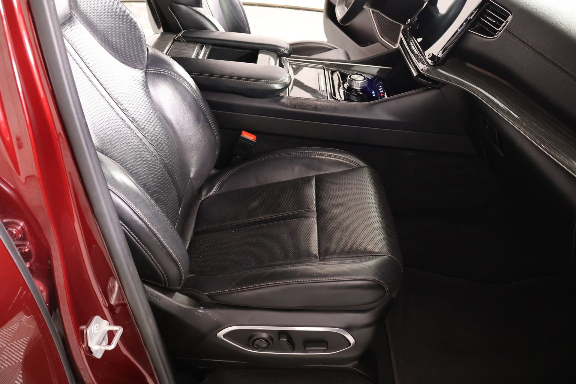 Used 2022 Jeep Wagoneer Series II image 15