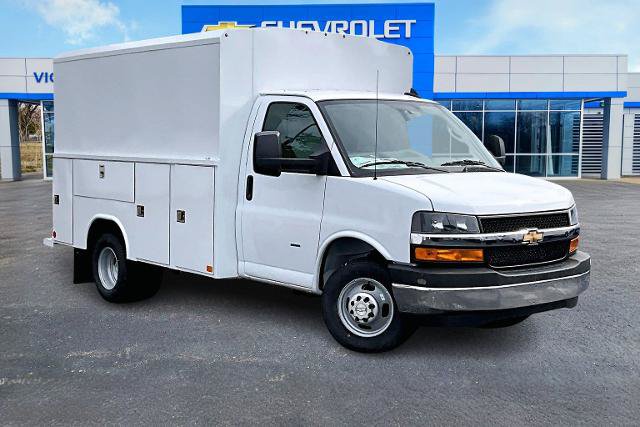 New 2025 Chevrolet Express 3500 w/ Power Convenience Package