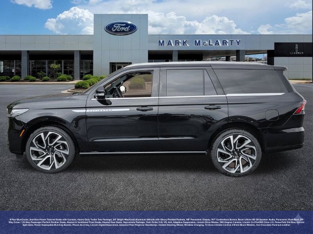 New 2026 Lincoln Navigator Reserve AWD/4WD image 2