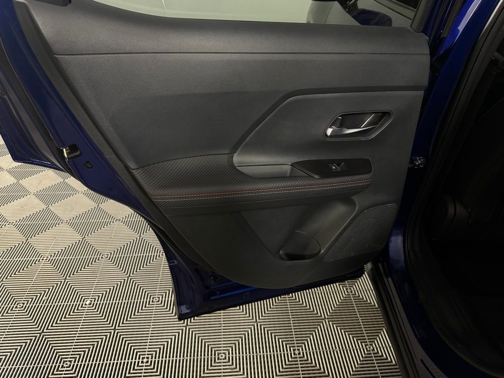 Used 2025 Nissan Kicks SR FWD image 25