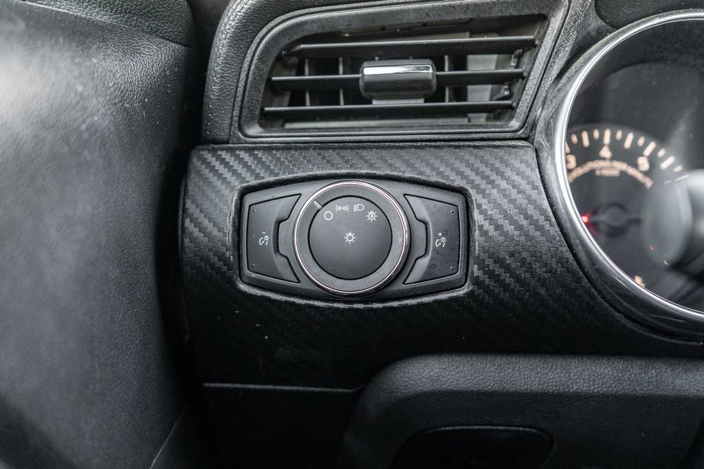 Used 2018 Ford Mustang EcoBoost image 20