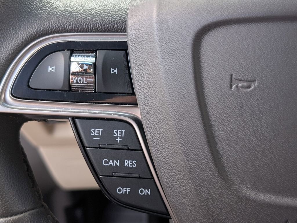 Certified 2019 Lincoln Nautilus FWD image 24