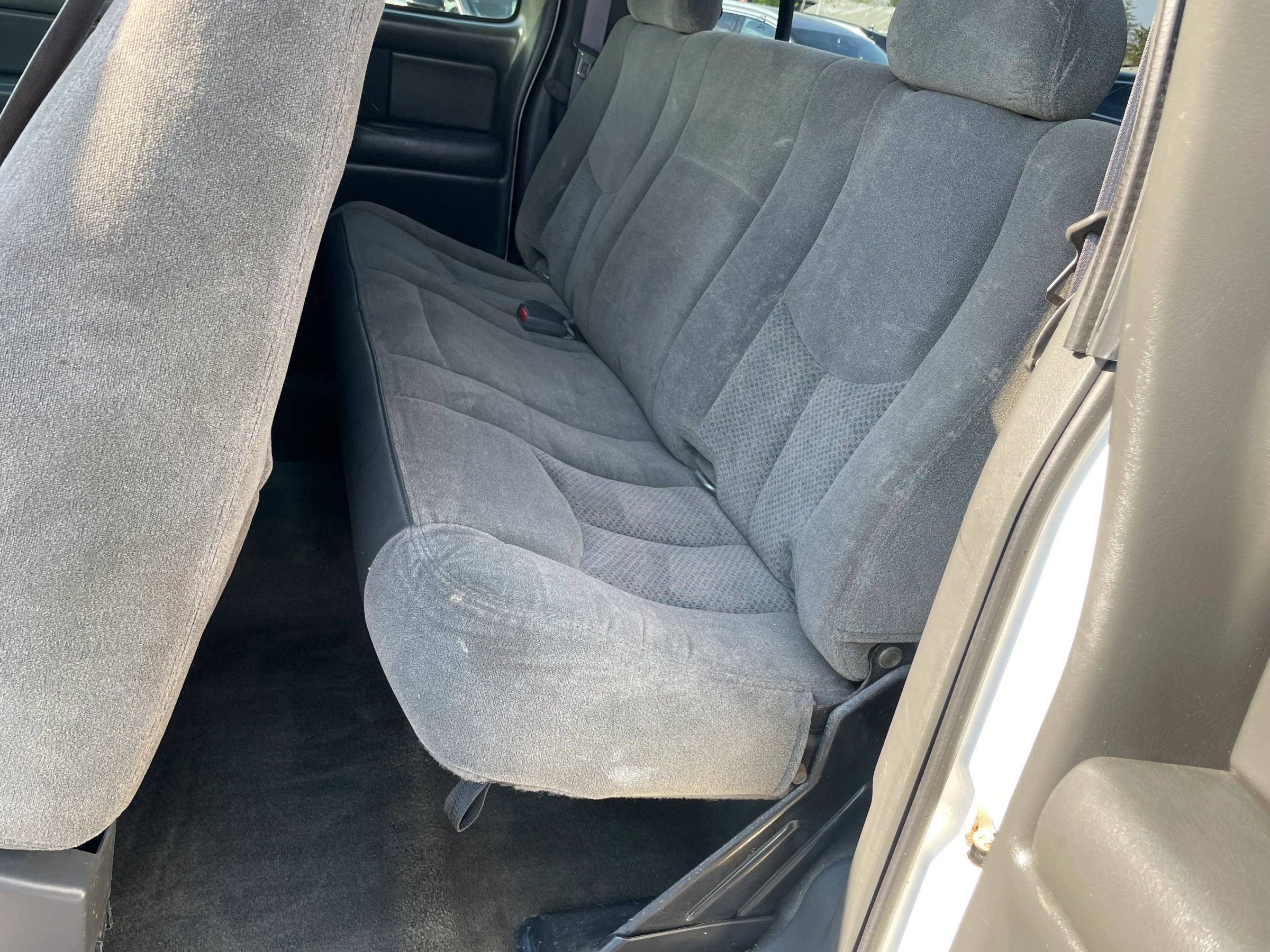 Used 2005 Chevrolet Silverado 2500 LS AWD/4WD image 18