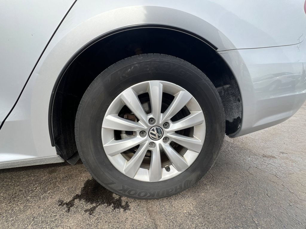 Used 2013 Volkswagen Passat 2.5 S image 31