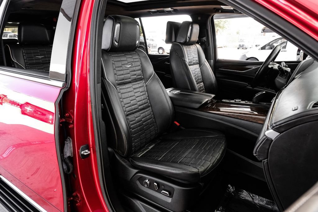 Used 2021 Cadillac Escalade ESV Premium Luxury Platinum image 34