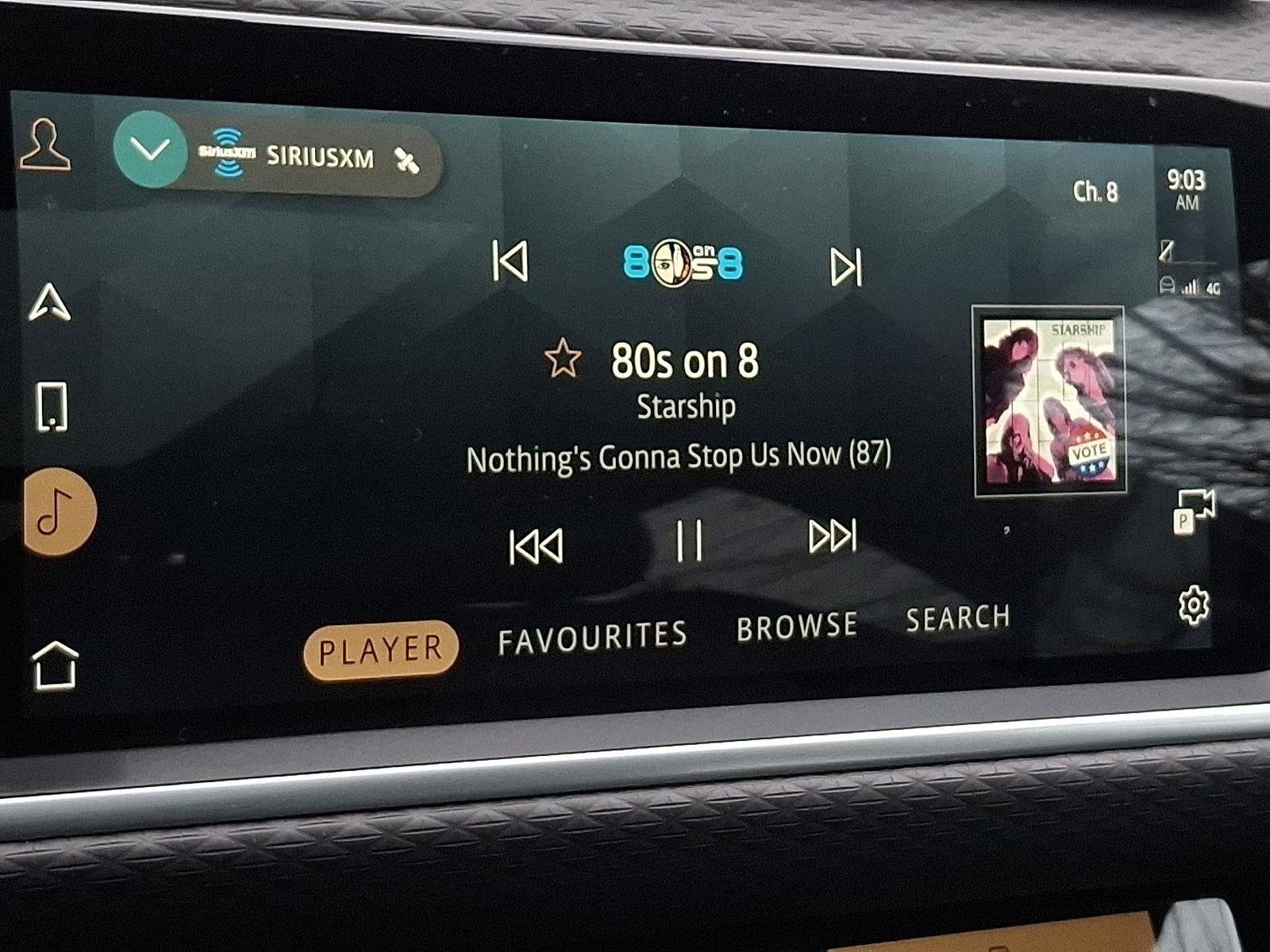 Used 2021 Land Rover Range Rover Velar R-Dynamic S image 18