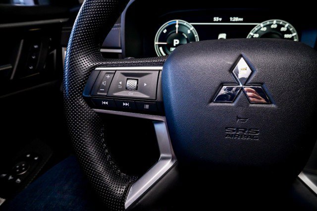 Used 2023 Mitsubishi Outlander SEL 40th Anniversary image 38