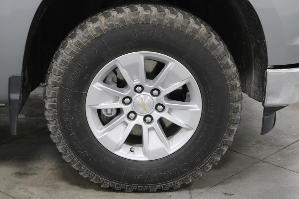 Used 2024 Chevrolet Silverado 1500 LT image 13